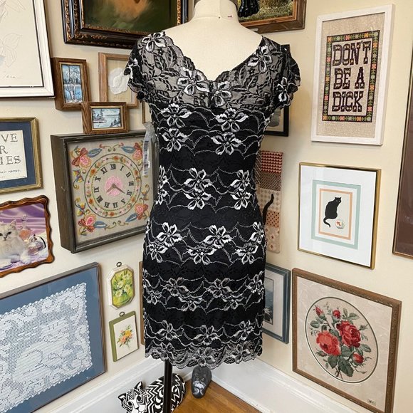 NWT Onyx Nite Black and White Stretch Lace Sleeveless Cocktail Dress Size 10 - Picture 9 of 9